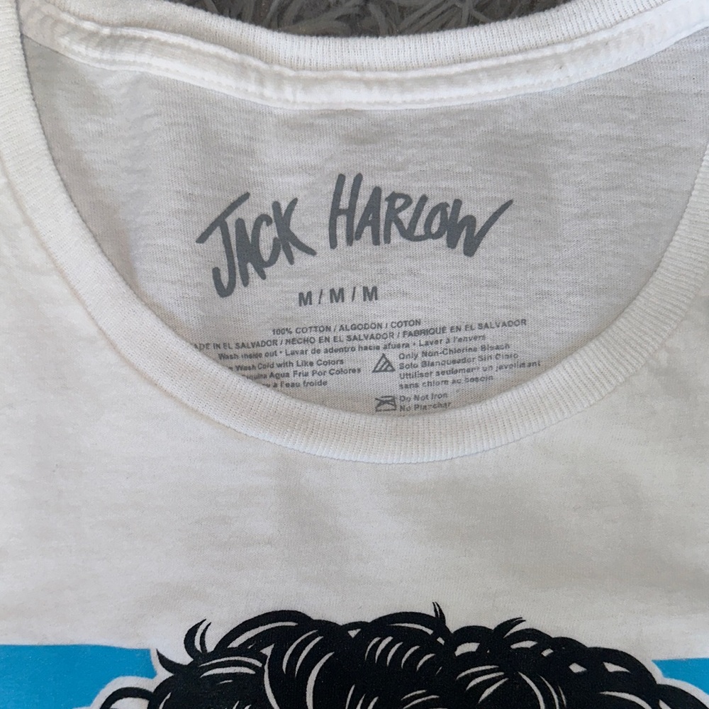 Graphic Tee bundle - Picture 5 of 13